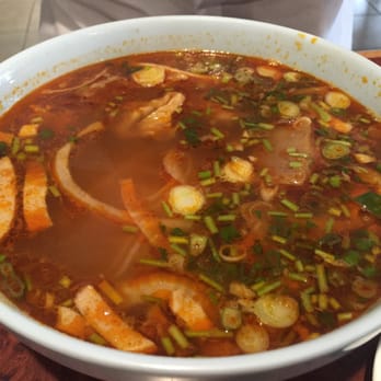 iPho by Saigon - Bun bo hue: 2/5 because the soup tasted weird - Vietnamese Near Me - Saint Paul, Minnesota iPho by Saigon - Bun bo hue: 2/5 because the soup tasted weird - Vietnamese Near Me - Saint Paul, Minnesota