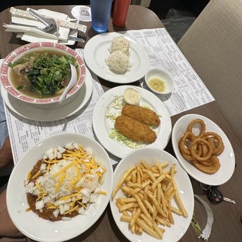 Zippy's Makiki - Chili and rice, fries, onion rings, oxtail soup, and two piece fried fish - Diners Near Me - Honolulu, Hawaii Zippy's Makiki - Chili and rice, fries, onion rings, oxtail soup, and two piece fried fish - Diners Near Me - Honolulu, Hawaii