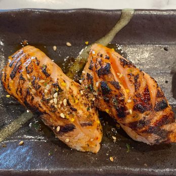 Akami Sushi Bar - sake belly - Sushi Bars Near Me - Apex, North Carolina Akami Sushi Bar - sake belly - Sushi Bars Near Me - Apex, North Carolina