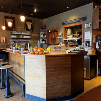 Duckfat - Bar area - New American Near Me - Portland, Maine