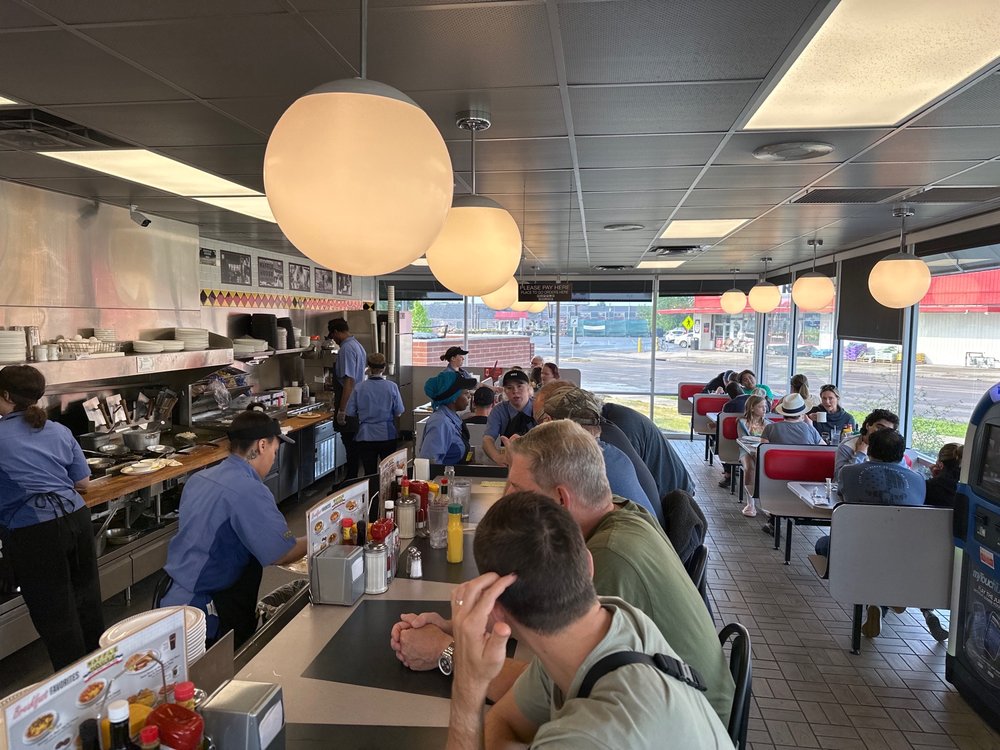 WAFFLE HOUSE Updated June 2024 1210 Wilmington Ave, Dayton, Ohio