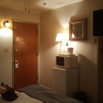 El Rancho Motel - Room 5 - Hotels Near Me - Bishop, California El Rancho Motel - Room 5 - Hotels Near Me - Bishop, California