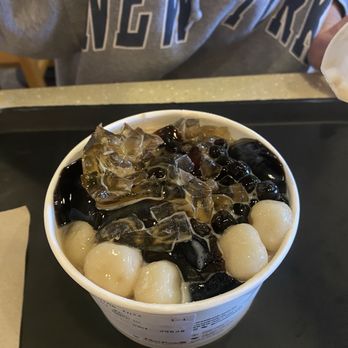 Meet Fresh - Icy Grass Jelly Combo C - Desserts Near Me - San Diego, California Meet Fresh - Icy Grass Jelly Combo C - Desserts Near Me - San Diego, California