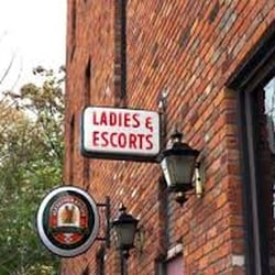Victoria Tavern - Outside Pic