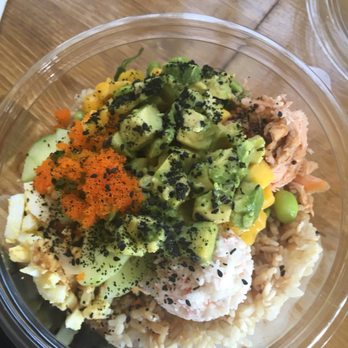 Killer Poke - They've got several great options to top your bowl, I recommend getting one scoop of three different proteins instead of three scoops of one - Hawaiian Near Me - Bakersfield, California Killer Poke - They've got several great options to top your bowl, I recommend getting one scoop of three different proteins instead of three scoops of one - Hawaiian Near Me - Bakersfield, California