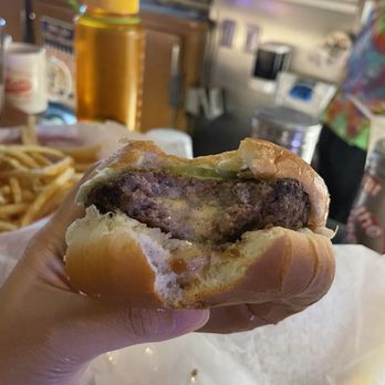 Matt's Bar - Jucy Lucy - Burgers Near Me - Minneapolis, Minnesota