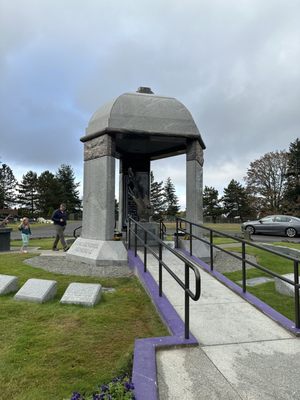 Jimi Hendrix Memorial by null