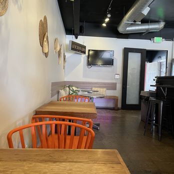 Cafe Aficionado - Seating - Coffee & Tea Near Me - Los Angeles, California