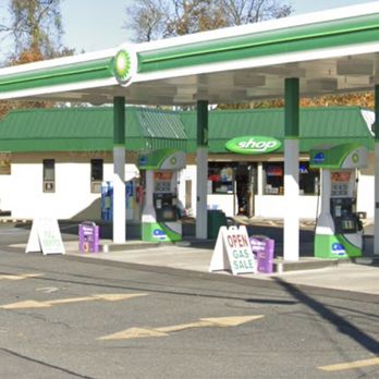 BP - Gas Stations Near Me - East Islip, New York