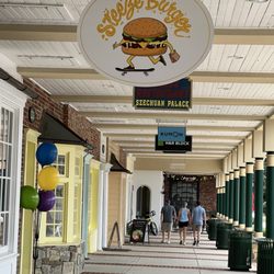 Steeze Burger Logo Sign