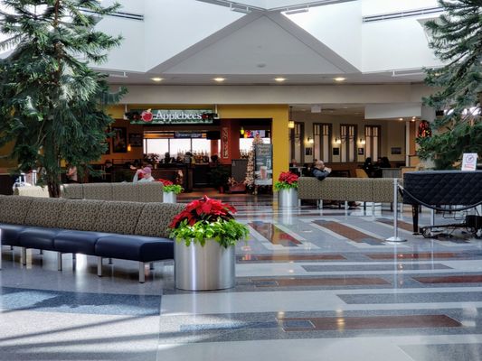 Richmond International Airport by null