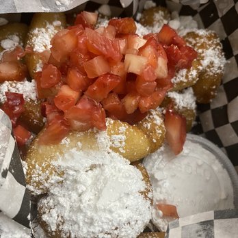 Magic Cup - Magic puffs with strawberry bits - Coffee & Tea Near Me - Houston, Texas