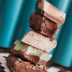 Dawson's Yogurt & Fudge