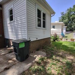 Clear Path Inspections - The crawl space under the 2nd bedroom that Tim Becker failed to inspect stating tras cans blocked his view