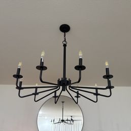 Chandelier (with dimmer). Chandelier (with dimmer).