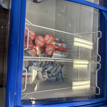 Sundae Drip - the inside of a refrigerator - Ice Cream & Frozen Yogurt Near Me - New York, New York Sundae Drip - the inside of a refrigerator - Ice Cream & Frozen Yogurt Near Me - New York, New York