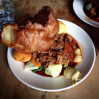 The Pig and Butcher - The pulled pork Sunday roast I still dream about - British Near Me - London, XGL The Pig and Butcher - The pulled pork Sunday roast I still dream about - British Near Me - London, XGL