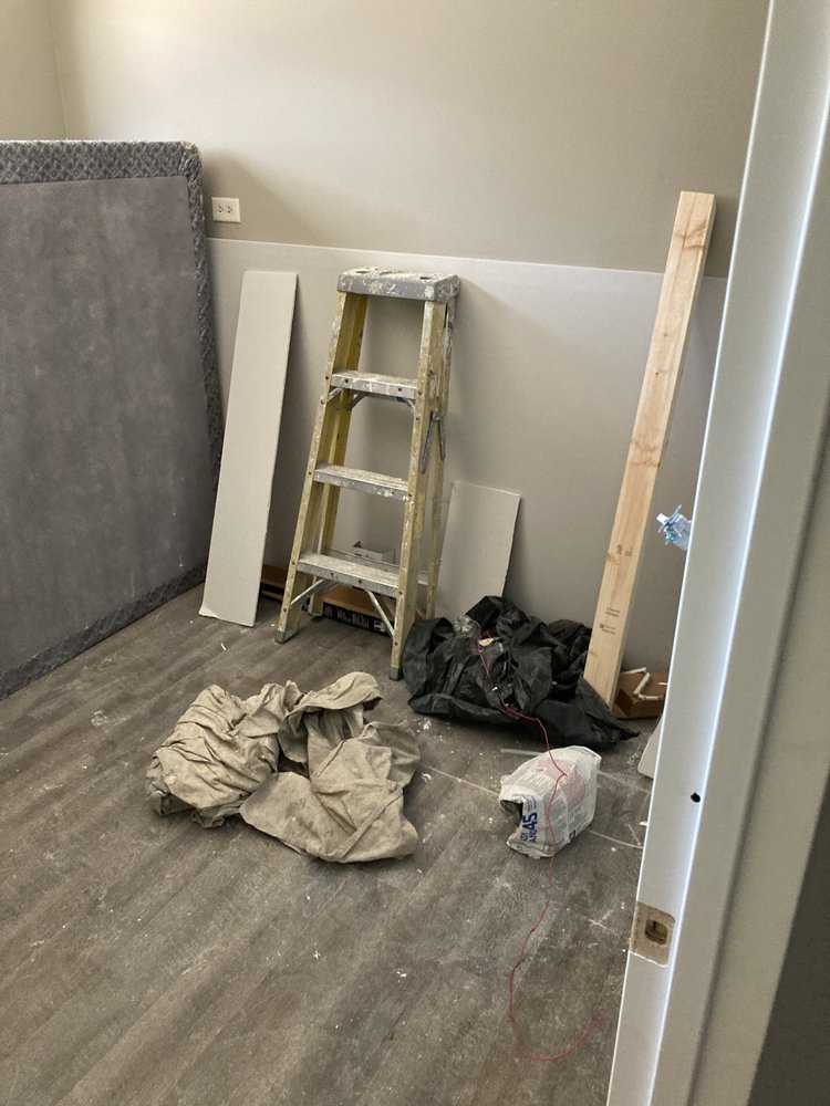 ANTHONY’S & YAKI ROOFING Updated August 2024 15 Photos Waukegan