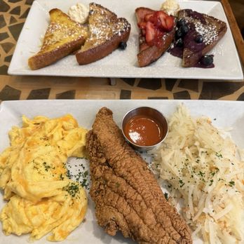 Batter & Berries - Catfish Executive and French Toast Flight - Breakfast & Brunch Near Me - Chicago, Illinois Batter & Berries - Catfish Executive and French Toast Flight - Breakfast & Brunch Near Me - Chicago, Illinois