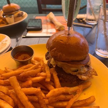 Morrison - Late Breakfast Burger - Gastropubs Near Me - Los Angeles, California Morrison - Late Breakfast Burger - Gastropubs Near Me - Los Angeles, California