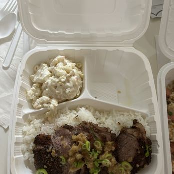 Kahai Street Kitchen - Garlic steak plate - Salad Near Me - Honolulu, Hawaii Kahai Street Kitchen - Garlic steak plate - Salad Near Me - Honolulu, Hawaii
