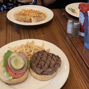Mr Smith's of Georgetown - Mr. Smiths Famous Burger - Bars Near Me - Washington, DC, District of Columbia