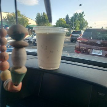 Gotts Roadside - supposed to be 16 oz ? - Burgers Near Me - Napa, California Gotts Roadside - supposed to be 16 oz ? - Burgers Near Me - Napa, California