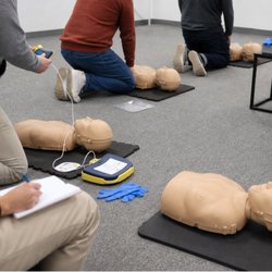 Coast2Coast First Aid/CPR - Hamilton - students learning cpr in Hamilton