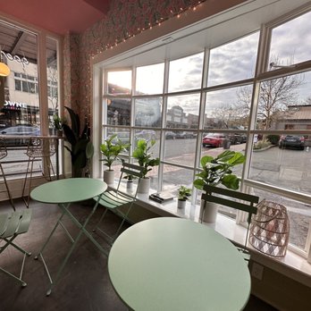 Matcha Magic Bellevue - Interior - Coffee & Tea Near Me - Bellevue, Washington