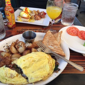 Fig Tree Cafe - Breakfast & Brunch Near Me - San Diego, California