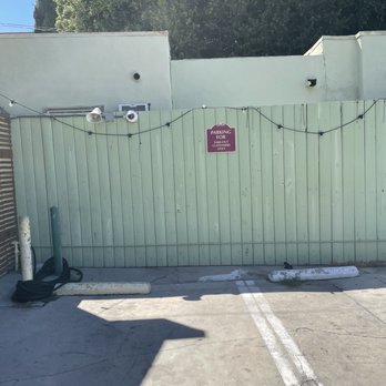 SunCafe - Parking - Vegan Near Me - Studio City, California SunCafe - Parking - Vegan Near Me - Studio City, California