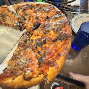 Clemente's Trolley Pizzeria - Pizza Near Me - Key West, Florida Clemente's Trolley Pizzeria - Pizza Near Me - Key West, Florida