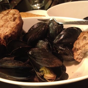 Bistro du Midi - restaurant week 3/2012 - mussels w/ fennel, tomato, garlic cream - French Near Me - Boston, Massachusetts