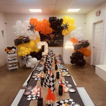 Giggles And Fun - Full decor - Indoor Playcenter Near Me - Houston, Texas Giggles And Fun - Full decor - Indoor Playcenter Near Me - Houston, Texas