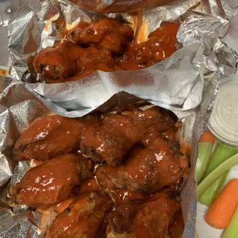 Cafe Bambino's - Chicken Wings Near Me - Pasadena, California