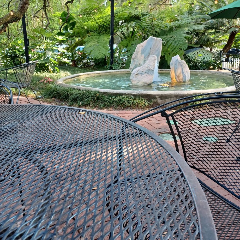 Eden Bar - Eden Bar Fountain - Bars Near Me - Maitland, Florida