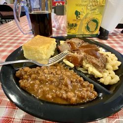 Marko's Smokin' BBQ - Mac and brisket meal & a Rowland's Calumet Amber + tax & tip ~$20