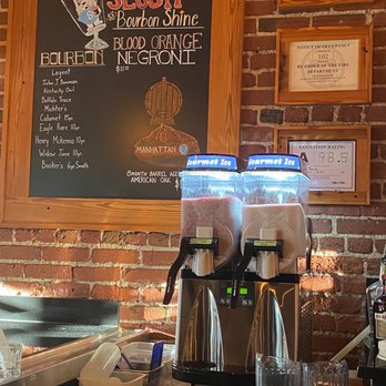 Shine - Bar - New American Near Me - Hendersonville, North Carolina