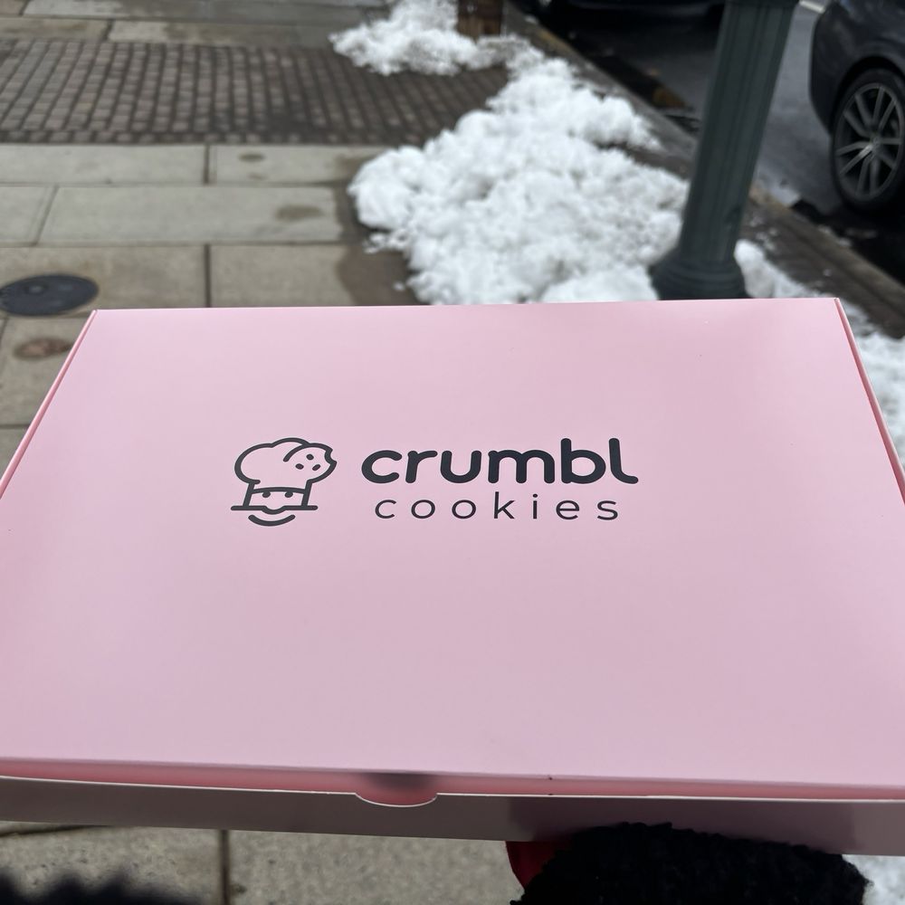 Crumbl - Merrick - 6 pack of Cookies - Bakeries Near Me - Merrick, New York