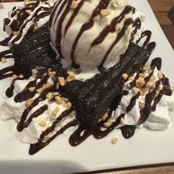Strawberry Cafe - Madison Mud - New American Near Me - Madison, Mississippi