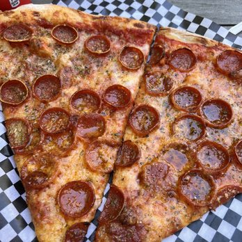 Graffiti pizza - Pepperoni Pizza - Pizza Near Me - Oakland, California