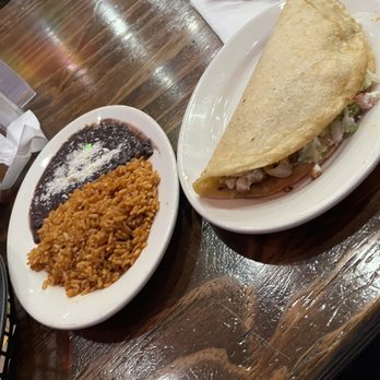 San Jose Restaurant - Quesadilla Pollo y Chorizo handmade - Mexican Near Me - Bronx, New York San Jose Restaurant - Quesadilla Pollo y Chorizo handmade - Mexican Near Me - Bronx, New York