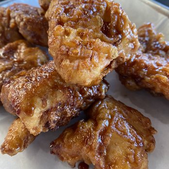 Bonchon Glenview - Soy Garlic Chicken Wings - Korean Near Me - Glenview, Illinois