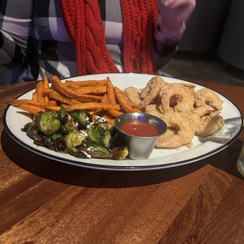54th Street - Fried shrimp with sweet potato fries - American Near Me - Cedar Park, Texas