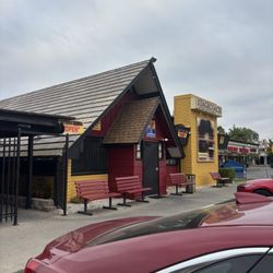 Stagecoach Restaurant - Outside