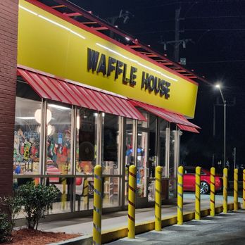 Waffle House - Exterior - Diners Near Me - Ormond Beach, Florida