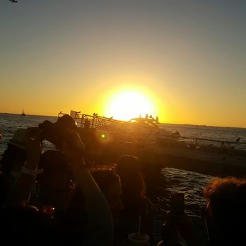 Sunset Celebration at Mallory Square - Sunset - Festivals Near Me - Key West, Florida Sunset Celebration at Mallory Square - Sunset - Festivals Near Me - Key West, Florida