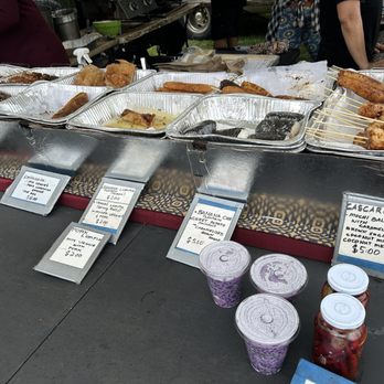 Grove Farm Market - 10/26/24 Cooked Filipino food - Farmers Market Near Me - Lihue, Hawaii