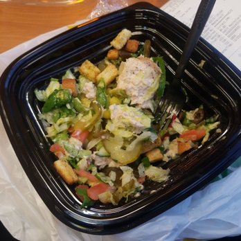 Subway - Stopped here for a chopped tuna salad after my workout.. they did NOT disappoint - Fast Food Near Me - Brooklyn, New York