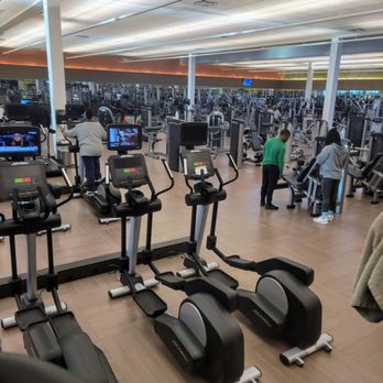 LA Fitness - Gyms Near Me - Cheltenham, Pennsylvania